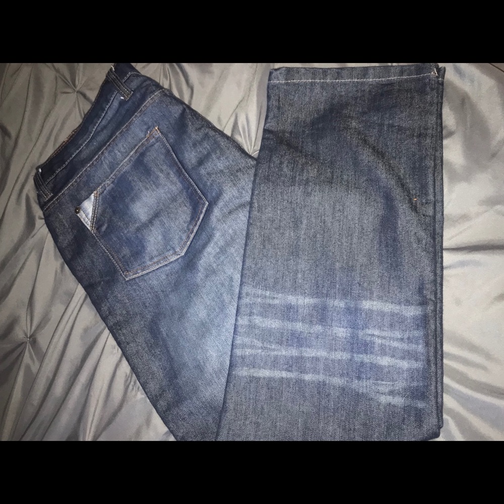 Men’s Alexander Julian Jeans Size 38